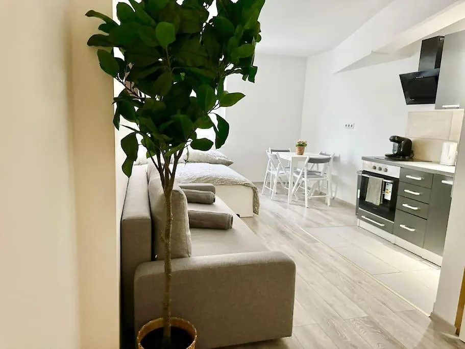 Stylish Schonbrunn Apartments - Free Underground Parking Vienna 0*,  Austria
