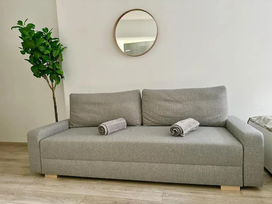 Stylish Schonbrunn Apartments - Free Underground Parking Vienna